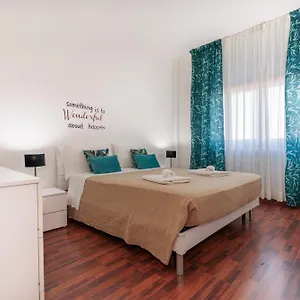 https://hapton-house-central-12.hotelinveneto.com