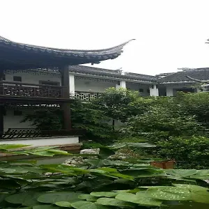 Tongli Yuqingge Garden 苏州